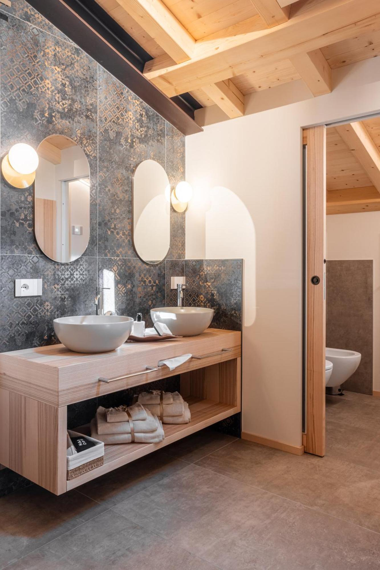 Agriturismo Rive Del Bacio - La Dimora 瓦尔多比亚德内 外观 照片